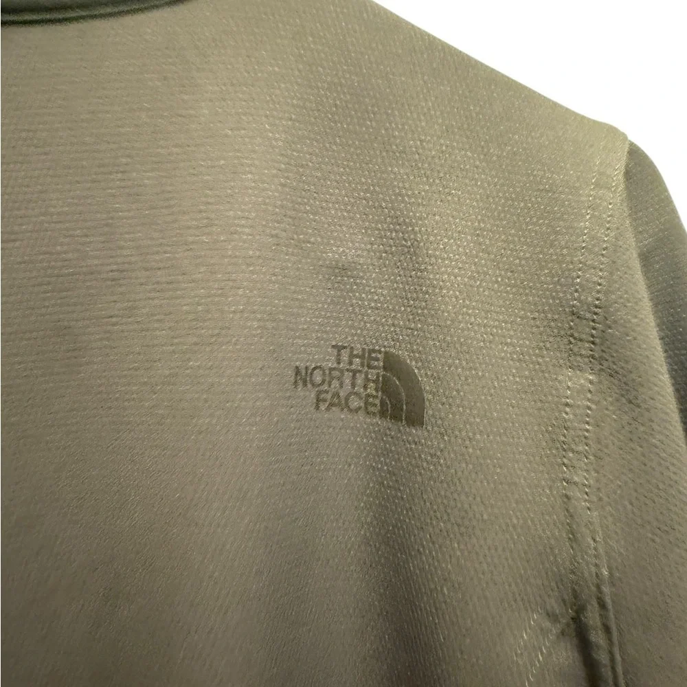 The North Face Women's Sport Dark Gray Lightweight Jacket